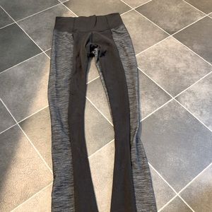 Lululemon barre pulse yoga pants size 4